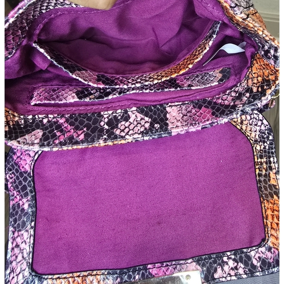 Kate Landry Wristlet Shoulder Crossbody Small Purse - Picture 13 of 14